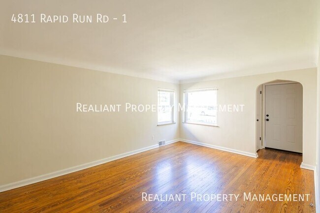 Foto del edificio - 4811 Rapid Run Rd