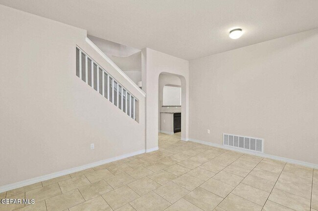 Building Photo - 14832 Bert Cameron Ave
