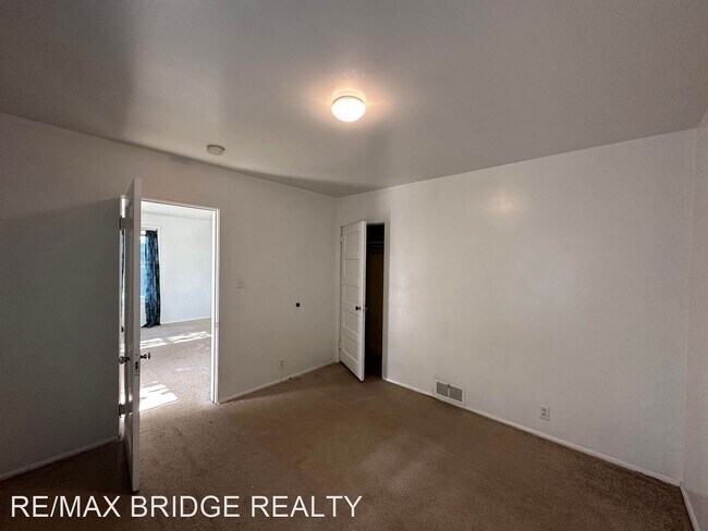 Building Photo - 2 br, 1 bath House - 2133 W 3500 N