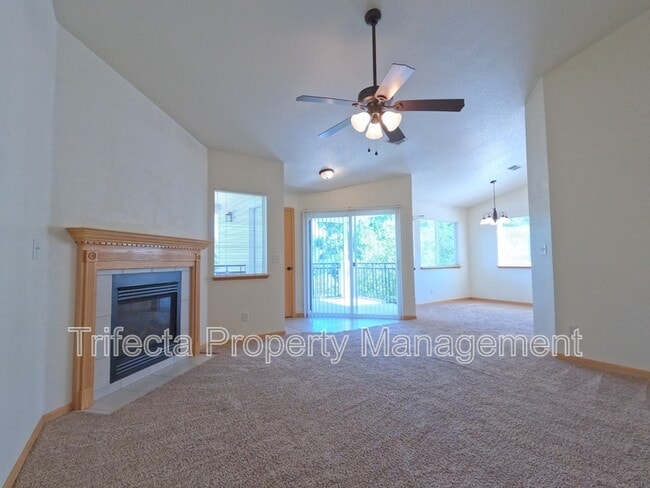 Foto del edificio - 950 52nd Ave Ct