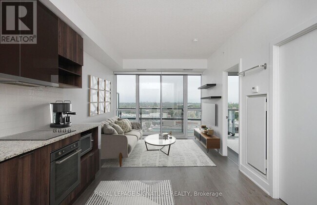 Photo du bâtiment - 99 The Donway W