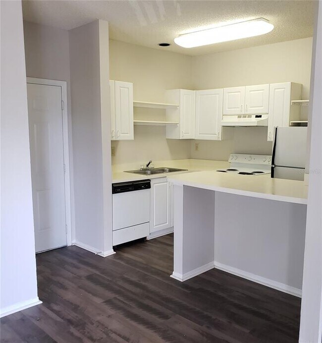 Foto del edificio - 4211 Chatham Oak Ct