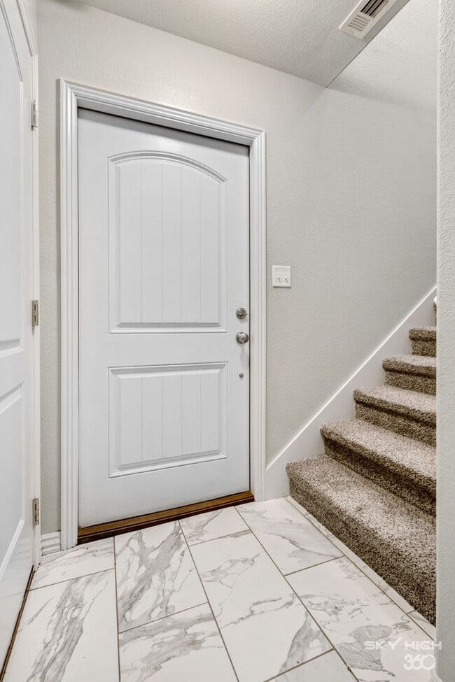 Photo - 532 Highland Ave Apartment