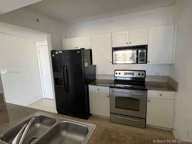 Foto del edificio - 117 NW 42nd Ave