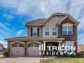 Building Photo - 1033 Middleton Ln