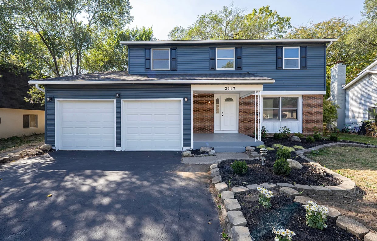 Primary Photo - 2117 Drumlin Dr