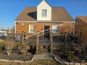 Building Photo - 2103 McLean St