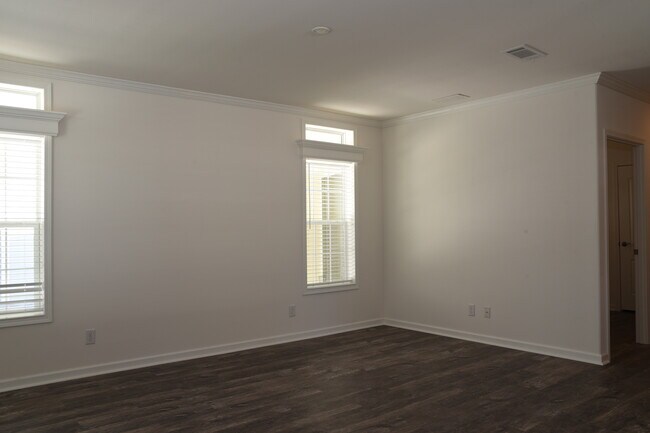 Foto del edificio - 1902 W Gleneagles Rd