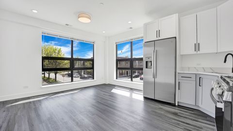 Foto del edificio - 4350 W Lawrence Ave