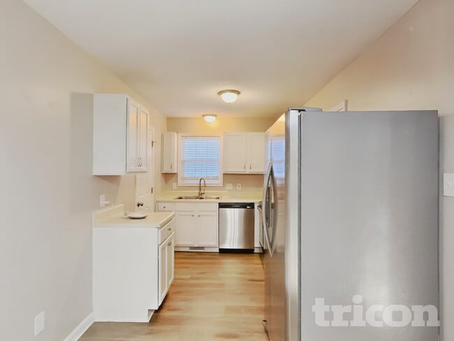 Foto del edificio - 4813 Windbreak Ln