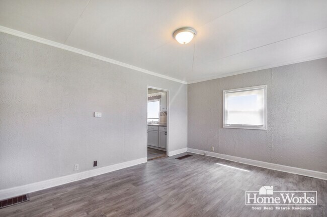 Building Photo - 1714 N Pulaski St