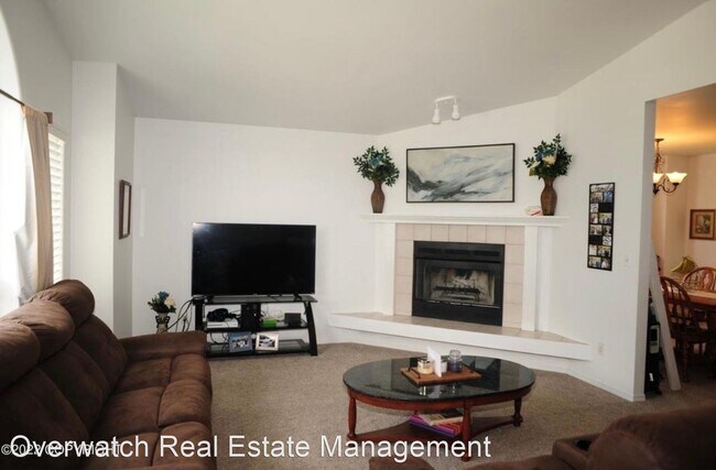 Foto del edificio - 3 br, 2 bath House - 17925 Beaujolais Drive
