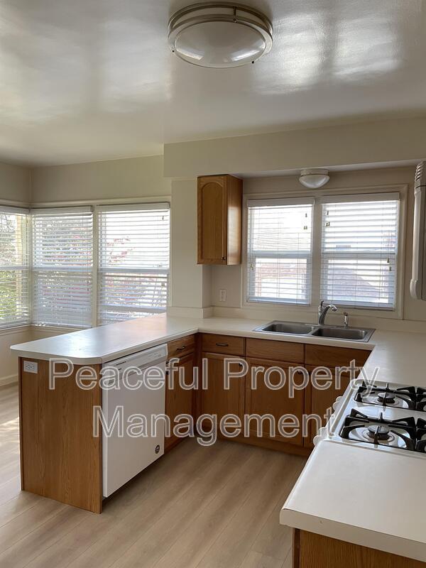 Building Photo - 3558 S 700 E