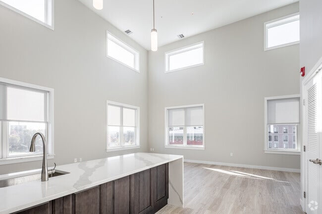 2-C Model 2BR 1BA (5th Fl)- 1,335SF - 50 Main