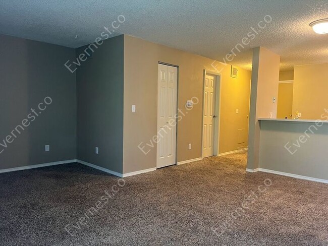 Building Photo - 1705 Heatheridge Rd