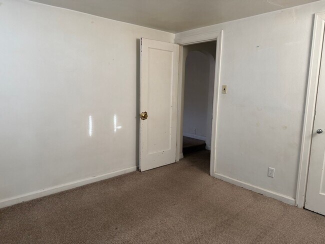 Foto del edificio - DY Rentals Duplex 2