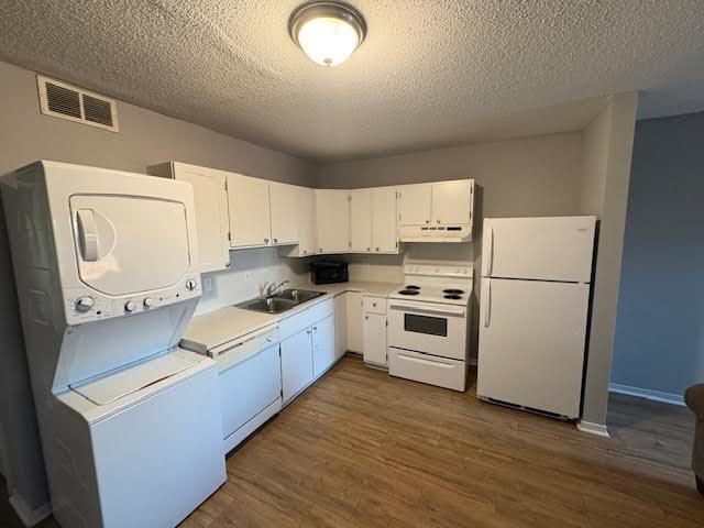 Foto del edificio - 301 E 12th St