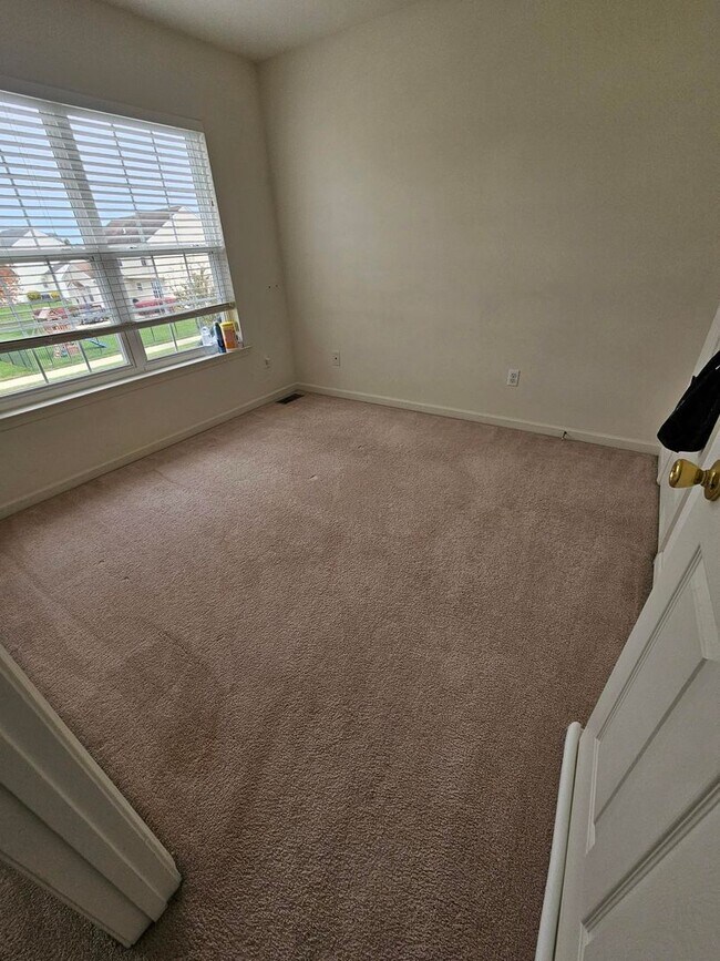 Foto del edificio - 830 Woodline Dr