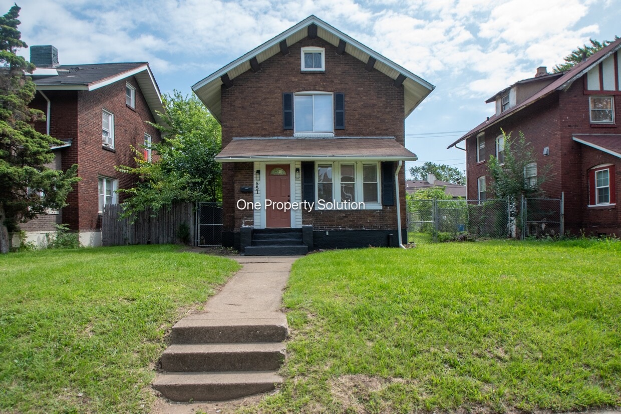 Primary Photo - 551 Buchanan St