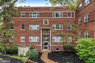 Building Photo - 1315 N Ode St