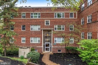 Building Photo - 1315 N Ode St