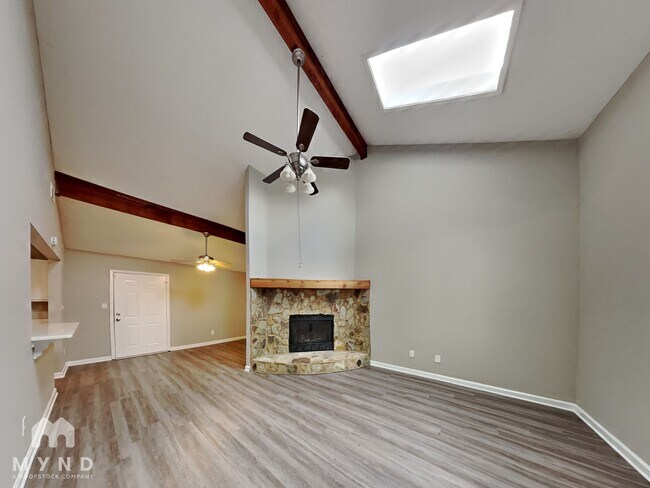 Foto del edificio - 4385 Coopers Creek Dr SE