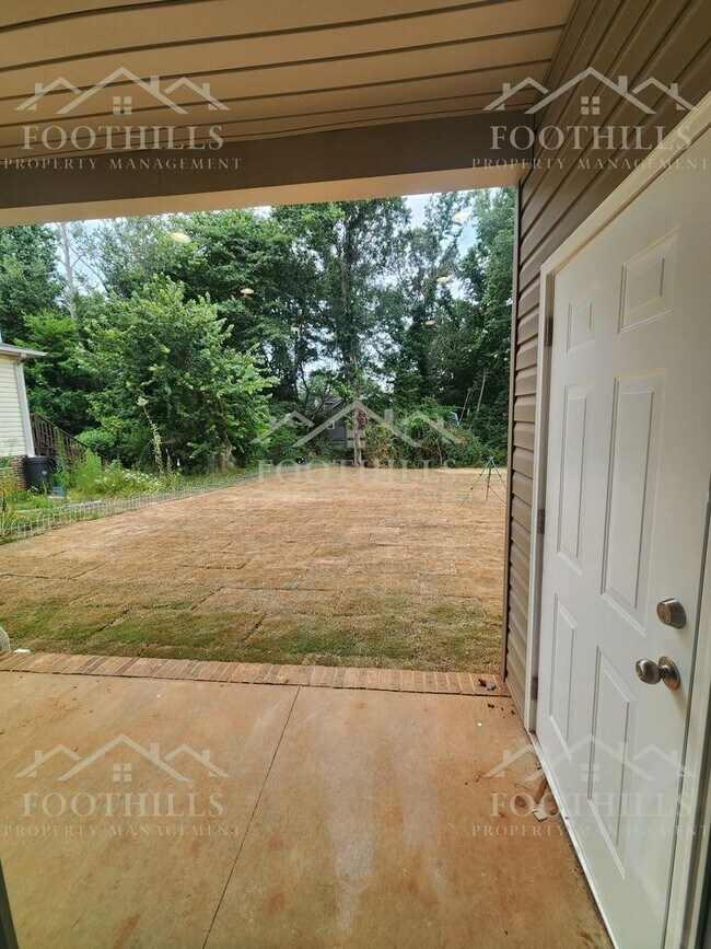 Building Photo - 113 Cypress Run
