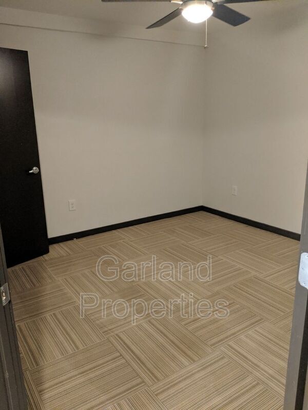 Building Photo - 110 Campbell Ave