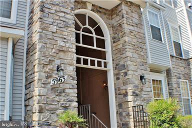 Foto del edificio - 5963 Founders Hill Dr