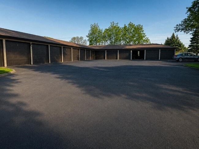 Building Photo - W2649 Barney Ct