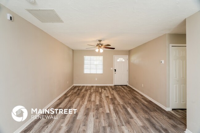 Foto del edificio - 265 Magnolia Rd