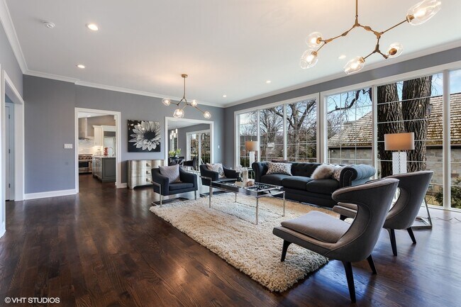 Foto del edificio - 1528 Sheridan Rd