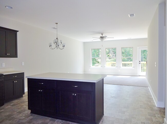 Building Photo - Town Home in Gardendale.. AVAILABLE in February DEPOSIT PENDING!!!