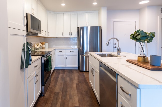 Building Photo - Gurnee Glen Apartments