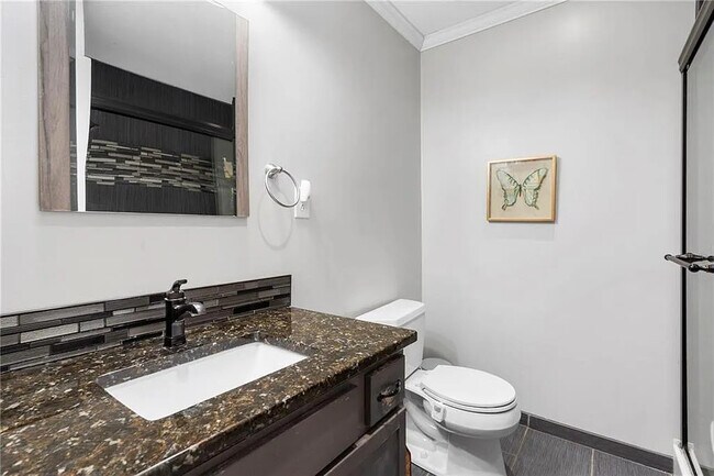 Foto del edificio - 4900 Paseo Blvd