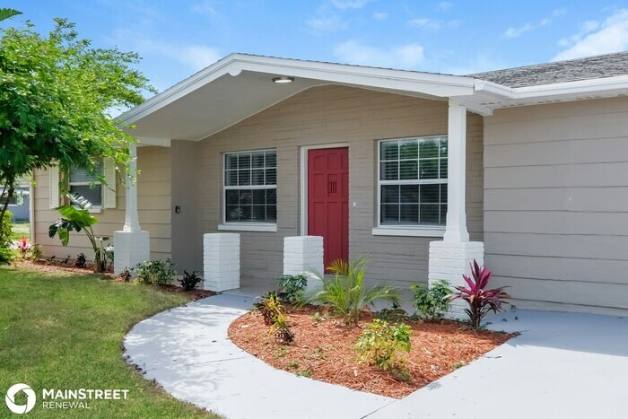 Foto principal - 1319 GERARD LN, HOLIDAY, FL 34690