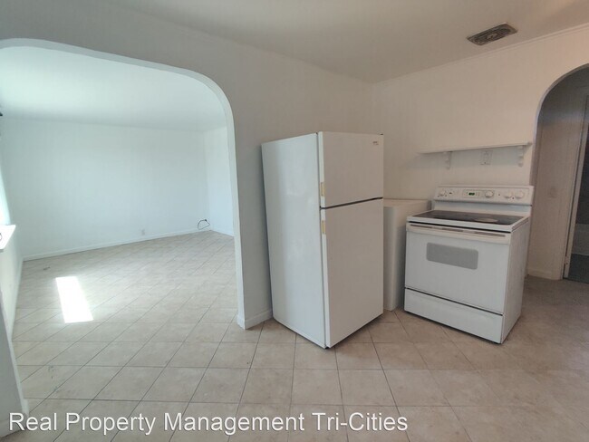 Building Photo - 2 br, 1 bath House - 917 E. 27th Av.