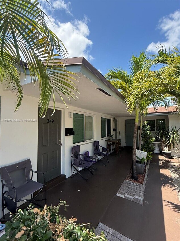Foto principal - 335 NW 32nd St