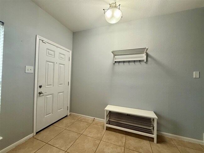 Foto del edificio - 3254 Holly Hall St