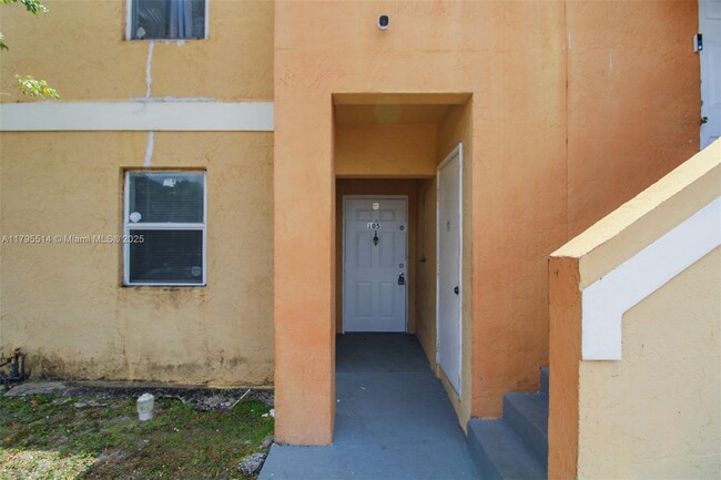 Foto del edificio - 2451 NW 56th Ave