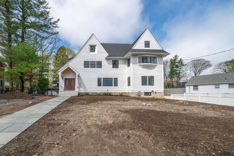 Primary Photo - 653 Chestnut St