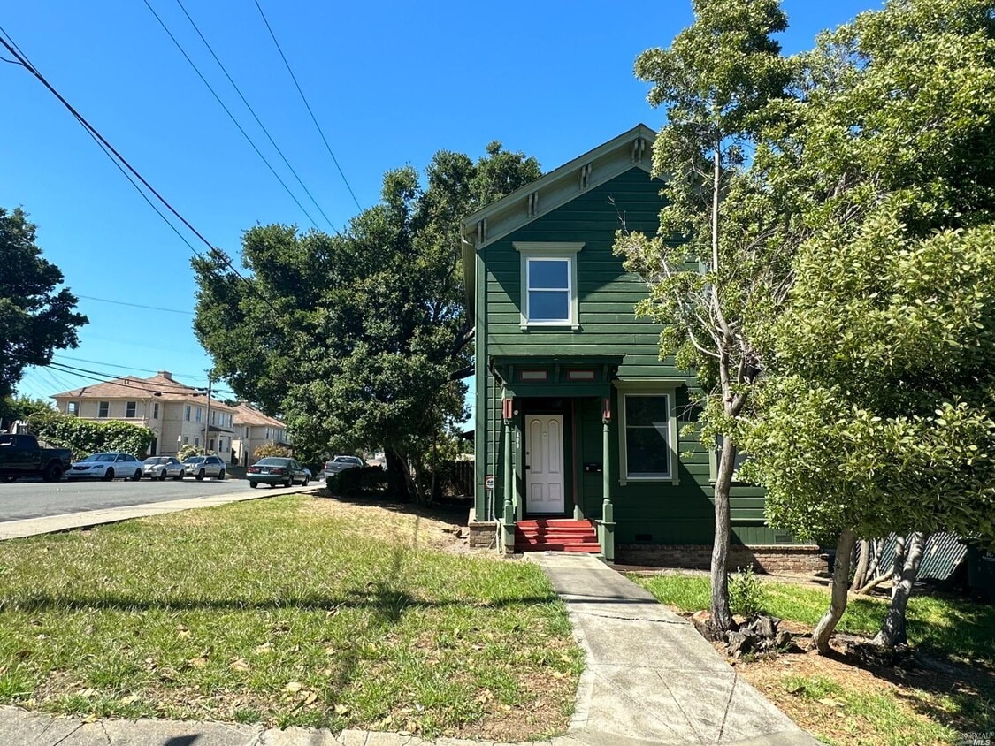 400 Ohio St Unit ABC, Vallejo, CA 94590 Room for Rent in Vallejo, CA