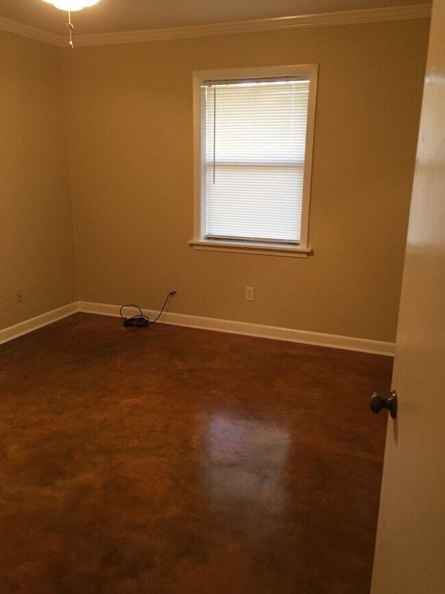 Foto del edificio - 2/1 with w/d