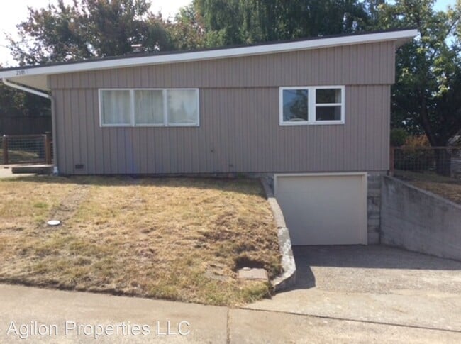Building Photo - 2 br, 1 bath House - 2105 NE 7th. Street