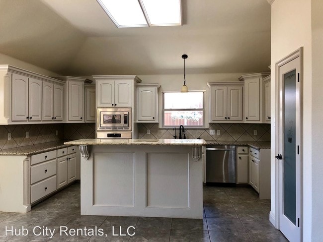 Building Photo - 4 br, 2 bath House - 6406 93rd Street