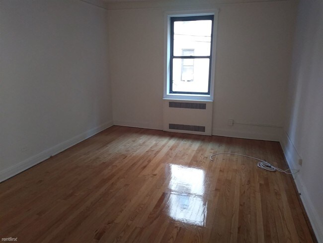Building Photo - 4739 40th St