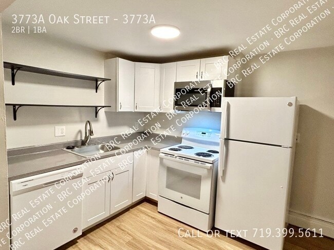 3773A Oak Street-3773A - 3773A Oak Street-3773A Apartment