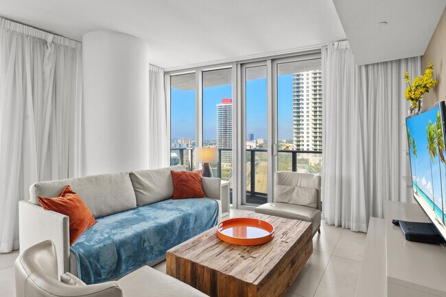 Building Photo - 4070 Jimmy Buffett Mem Hwy