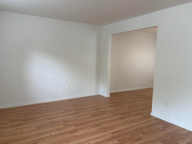 Foto del edificio - 4171 Inglewood Dr