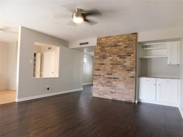 Foto del edificio - 3816 Mulberry Ln